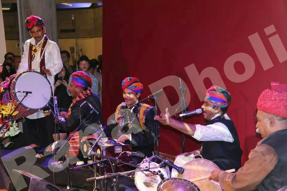 MUSIC & PERFORMANCE GROUPS